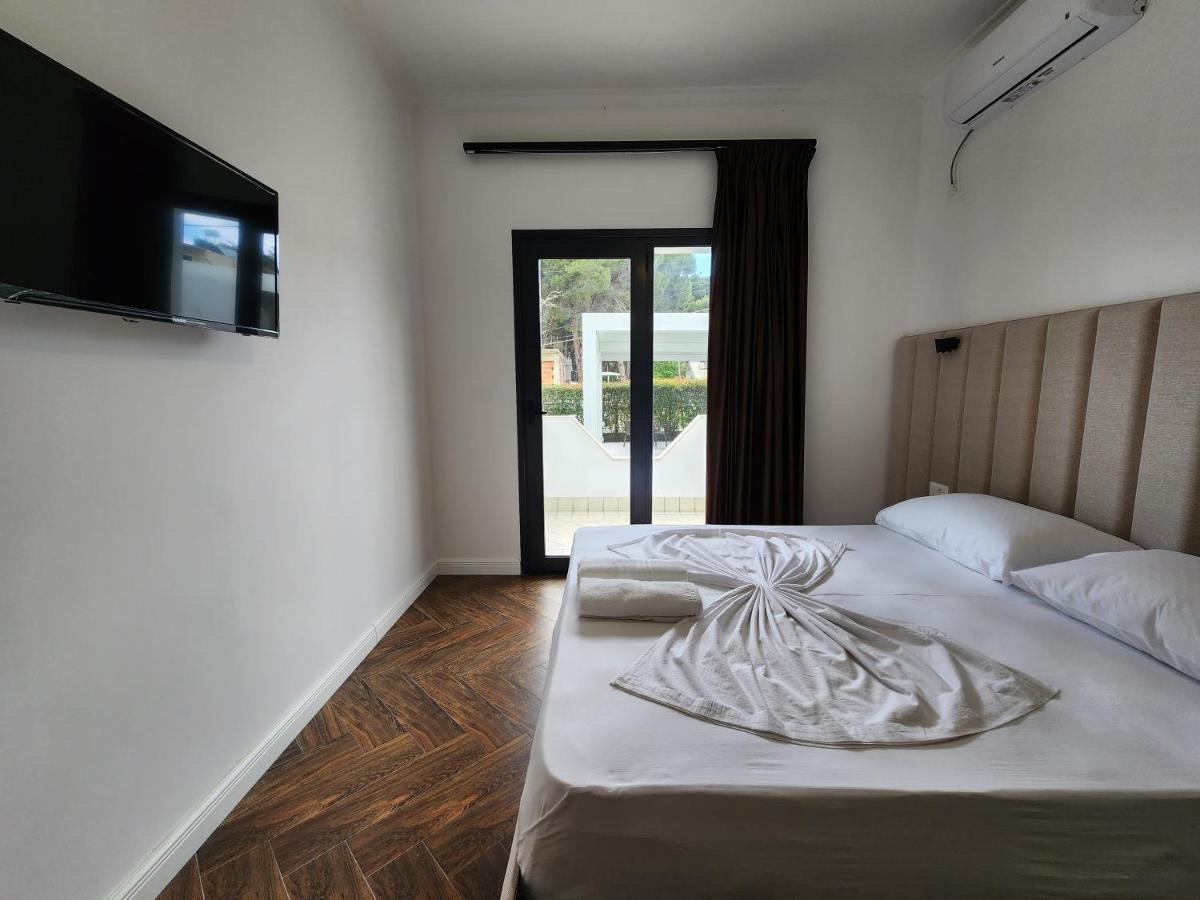 Villa Ax Mirage Vlore Exterior photo